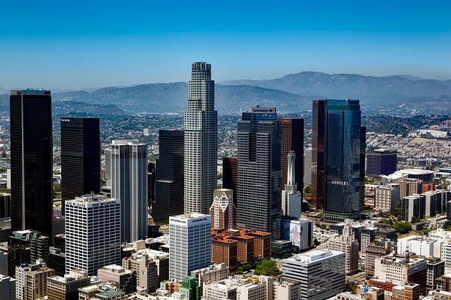 LA